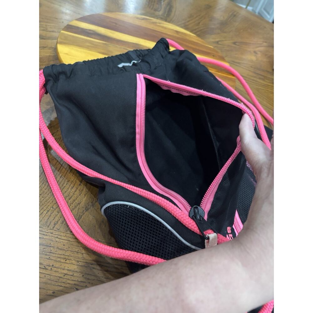 Adidas Black/Hot Pink Drawstring Gym Sack Backpack 15L 3 Pockets Zip Sporty - Picture 5 of 16